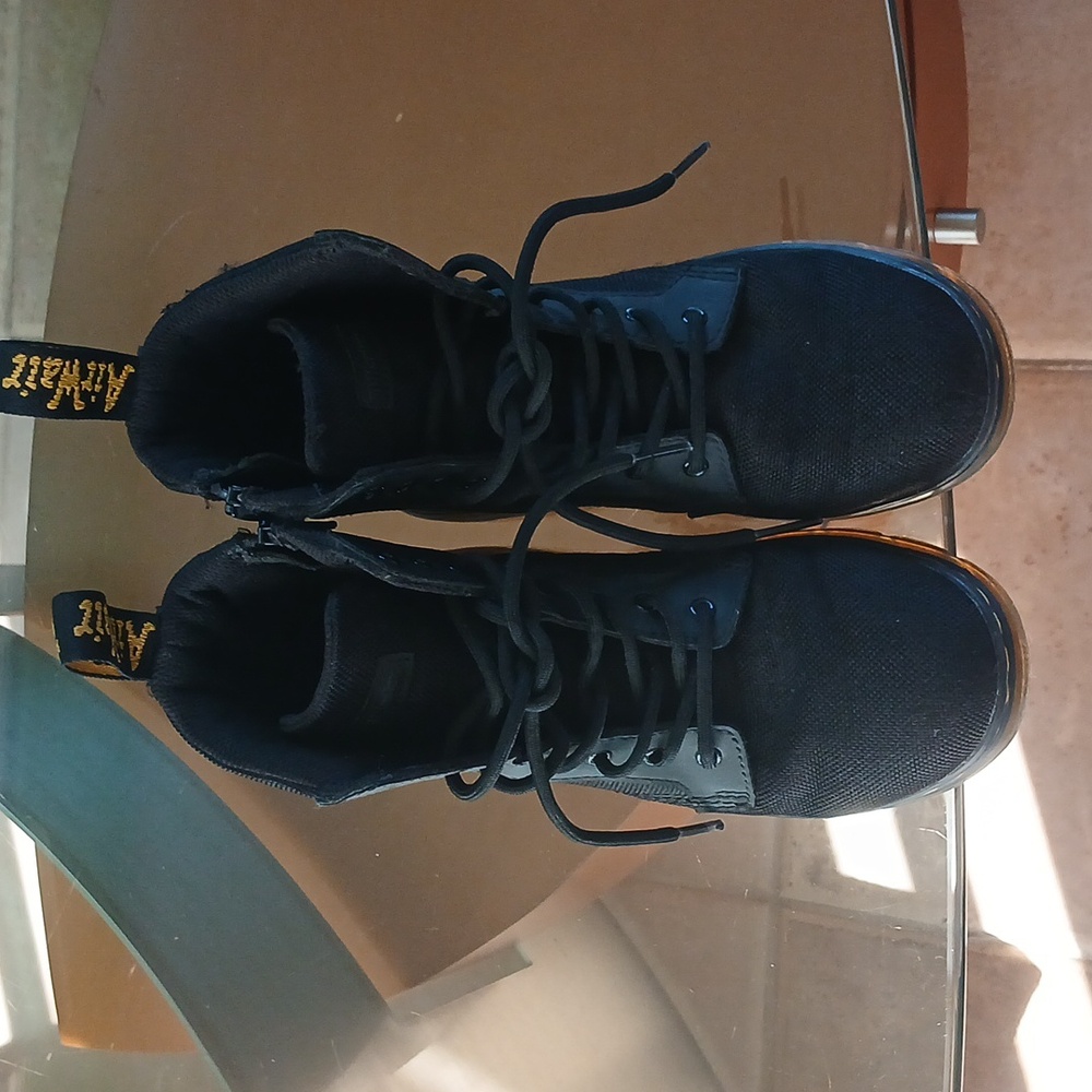 DR. MARTENS boots - Picture 2 of 8